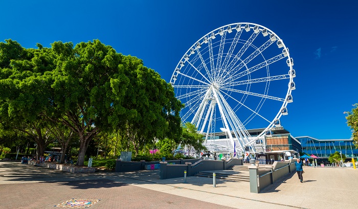 Experience the daily life of local people at the South Bank Riverside Park