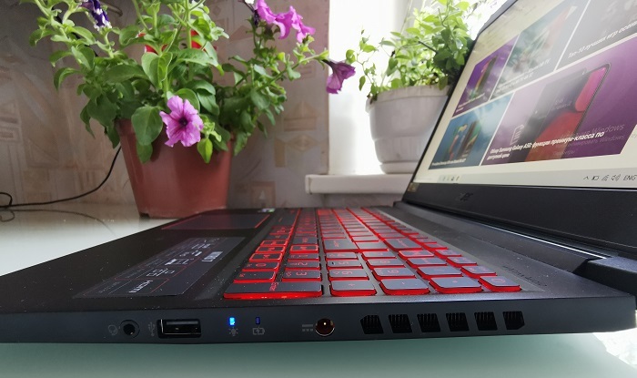 Acer-Nitro-7 very elegant design