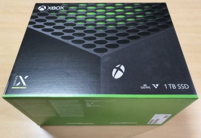 Microsoft Xbox Series X retail packaging box leaked online